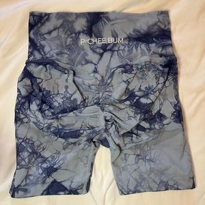 Pchee Bum Blue Marble Scrunch Butt Biker Shorts